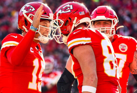 Mahomes, tres veces campeón del Super Bowl, anuncia el nacimiento de su tercer hijo