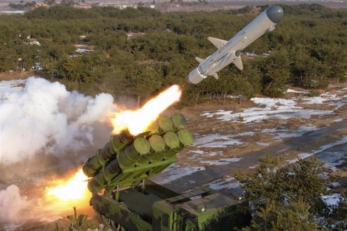 Corea del Norte lanza varios misiles de corto alcance hacia el mar de Japón