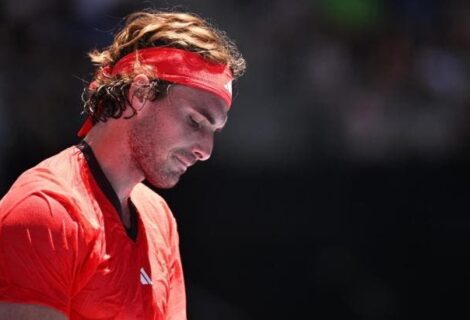 Batacazo de Tsitsipas en Melbourne