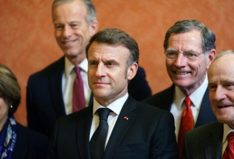 Macron cree que puede haber una "tregua" en Ucrania en cuestión de semanas