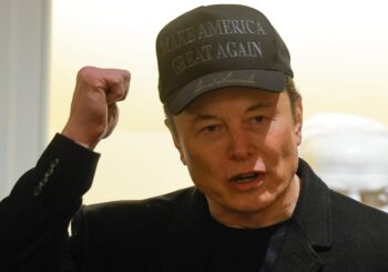 Trump firma una orden ejecutiva que da más poder a Musk para recortar el gasto público