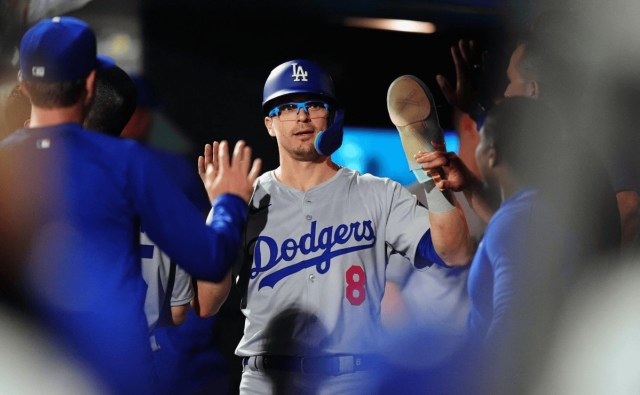 El puertorriqueño Kiké Hernández regresa a los Dodgers