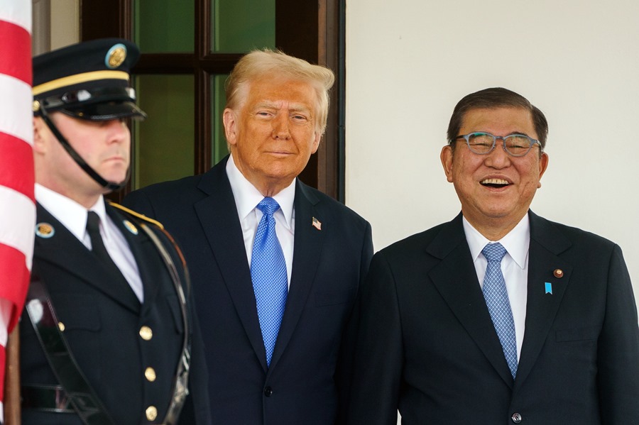 Japón pide a EE.UU. ser excluido de los nuevos aranceles de Trump al acero y aluminio