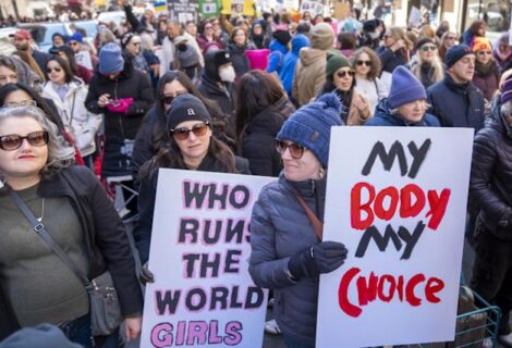 Las consignas contra Trump dominan las manifestaciones del Día de la Mujer en EE.UU