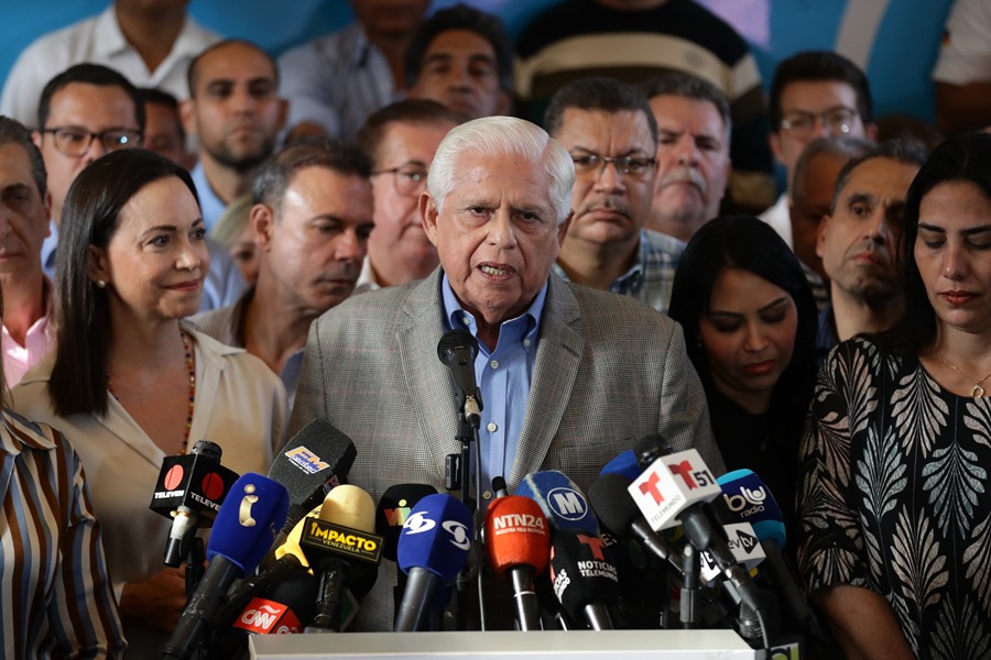 Bloque antichavista anuncia salida de su secretario en medio de diferencias sobre comicios