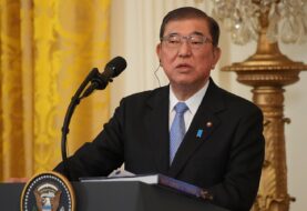 Ministro nipón de comercio pide a su homólogo de EEUU eximir a Japón de nuevos aranceles